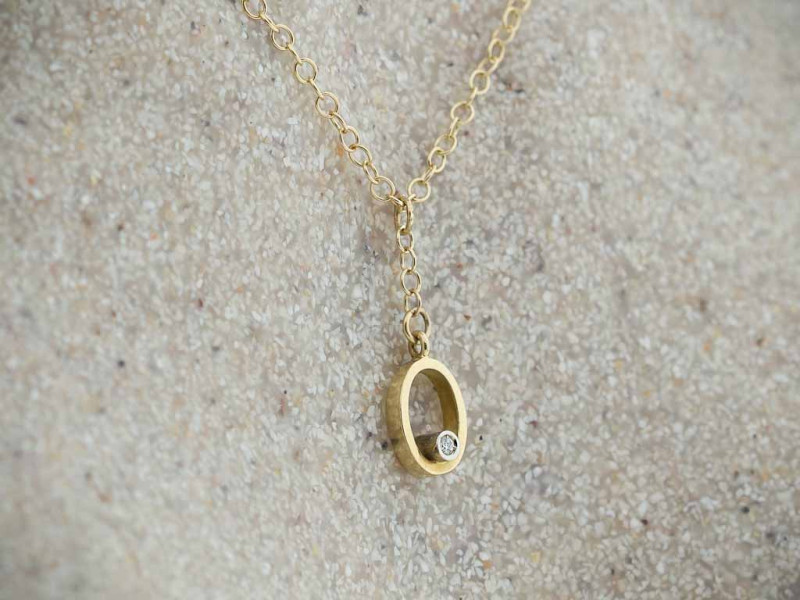 SPINNING DIAMOND | Solid 18K Gold necklace SPINNING DIAMOND | Solid 18K Gold necklace