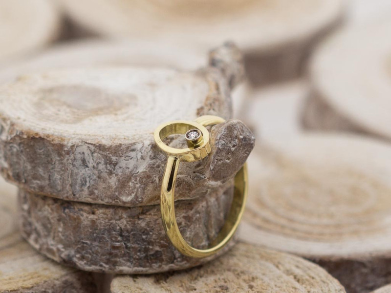 SPINNING DIAMOND | Solid 18K Gold ring SPINNING DIAMOND | Solid 18K Gold ring