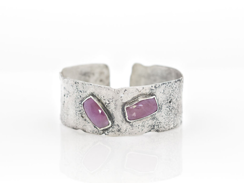 PINK SAPPHIRE | Reticulated Sterling Silver cuff PINK SAPPHIRE | Reticulated Sterling Silver cuff