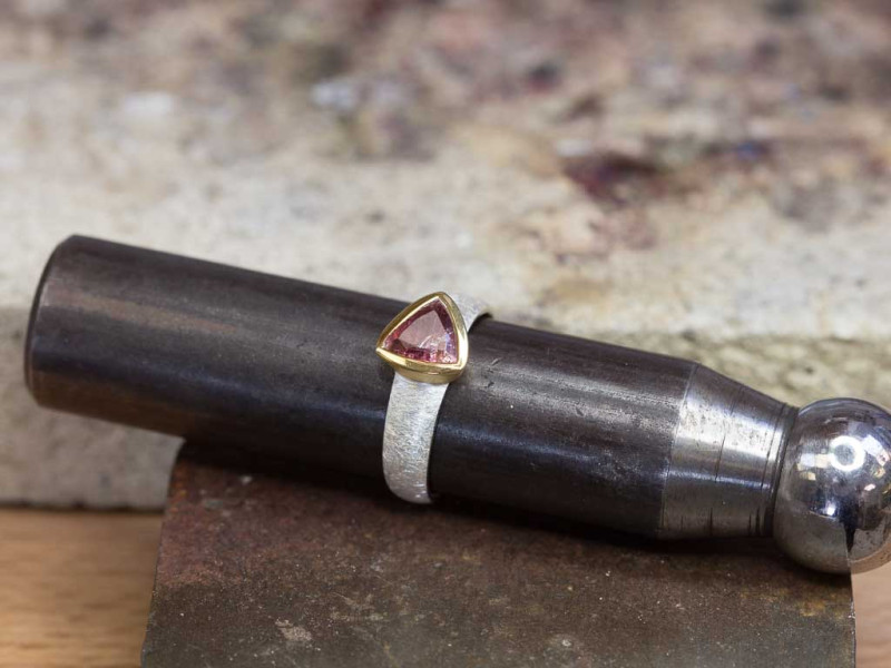 RED TRILLION | Tourmaline Sterling Silver ring with Gold details RED TRILLION | Tourmaline Sterling Silver ring with Gold details