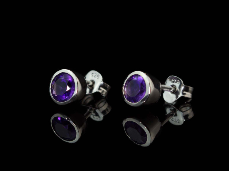 Amethyst glänzende rhodinierte Sterlingsilber Ohrstecker (ausverkauft)