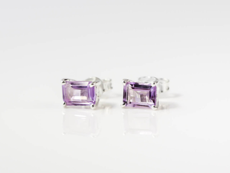 Eleganz des Amethyst | Sterlingsilber Ohrstecker (ausverkauft)