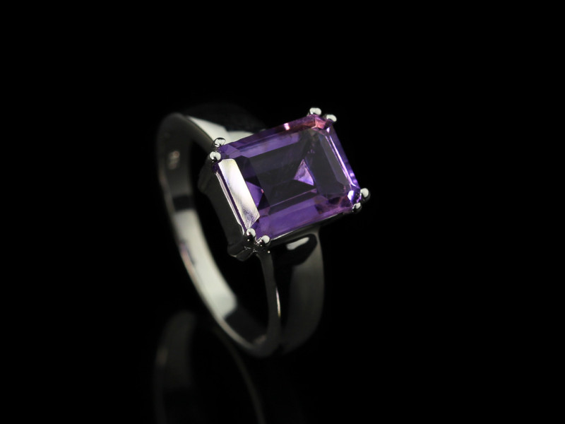 OCTAGON AMETHYST | Ring aus rhodiumplatierten 925er Silber (Ausverkauft)