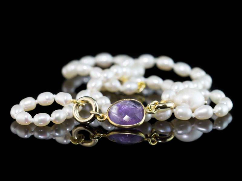 Echte Perlenkette mit facettierem Amethyst und Gold (ausverkauft)