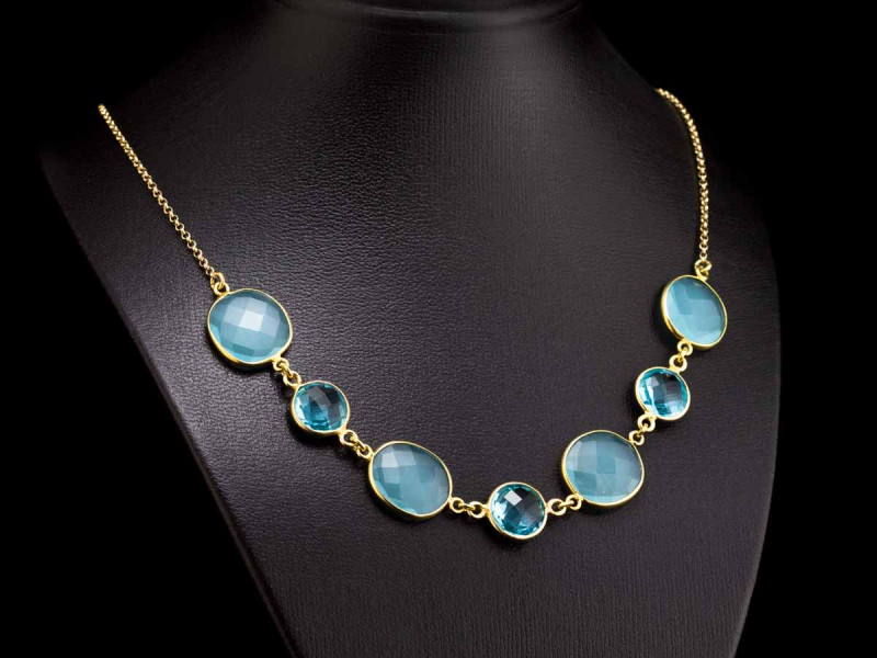 BLAUE BRISE | Kette mit Chalcedon und Topas in vergoldetem Silber (verkauft)