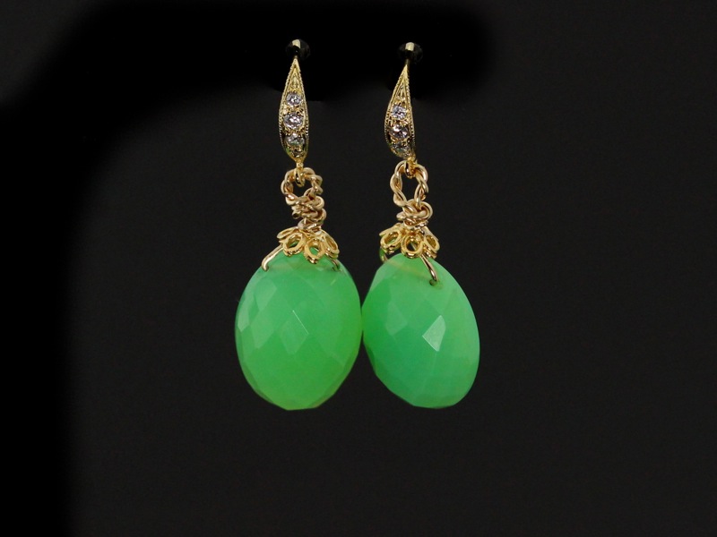 Chrysoprase Golden earrings (ausverkauft)