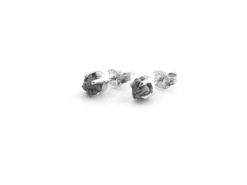 Girls Best Friend - Rough Diamond Sterling Silver ear studs (Ausverkauft)