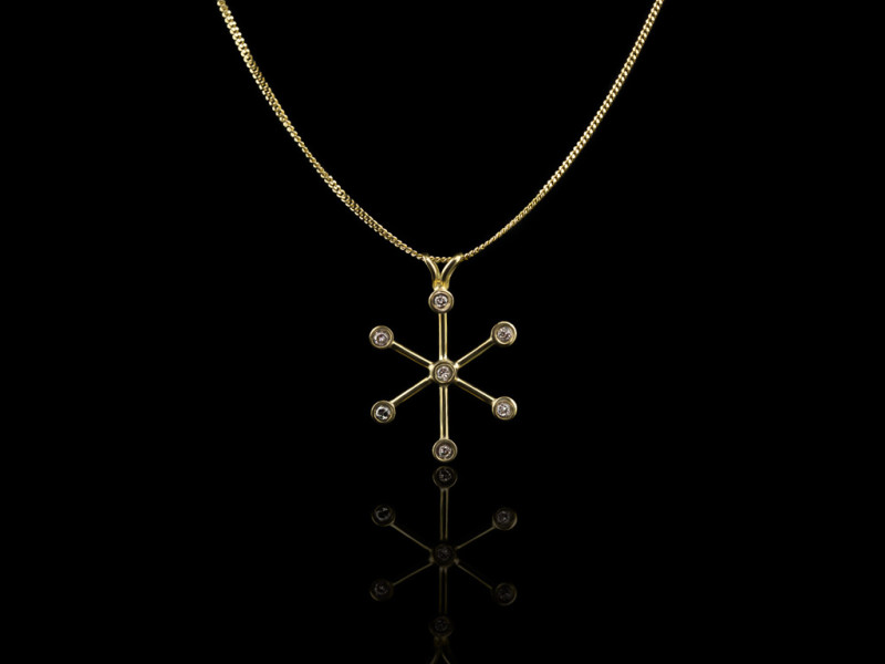 SUN STAR | 18K Gold necklace with 7 diamonds SUN STAR | 18K Gold necklace with 7 diamonds