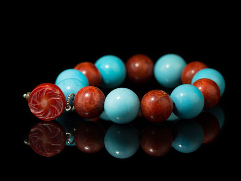CORAL MAGNESITE SPHERES | Bracelet with precious Coral charm CORAL MAGNESITE SPHERES | Bracelet with precious Coral charm