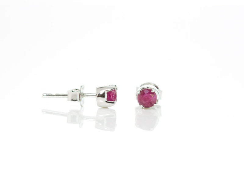 RED RUBY RHODIUM | Rubin-Ohrstecker aus 925er Silber (verkauft)