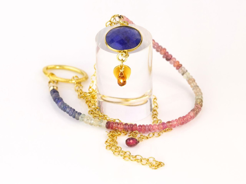 Saphir Halskette in vielen Farben | Goldkette mit seltenen Farbschattierungen des Saphirs (verkauft)