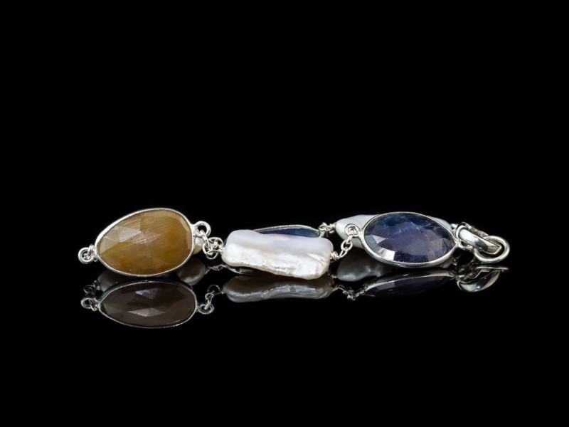 FARBIGE SAPHIRE & BIWAPERLEN | Armband aus 925er Silber (verkauft)