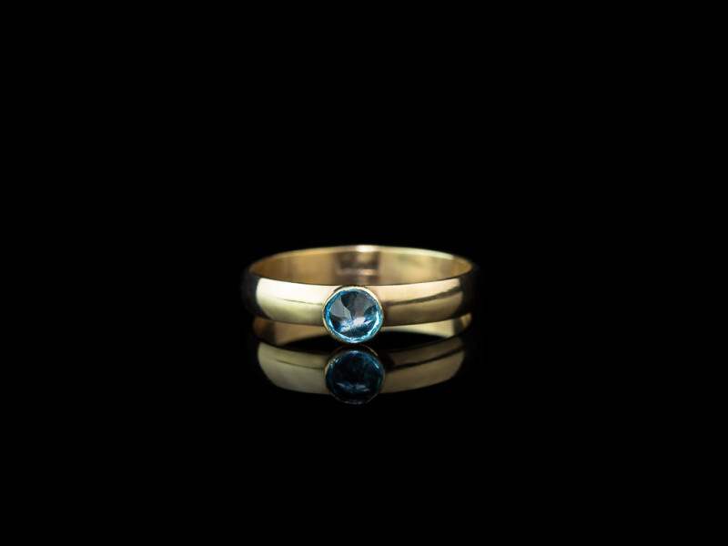 LONDON CALLING | 9ct Goldring mit London Blue Topas (verkauft)