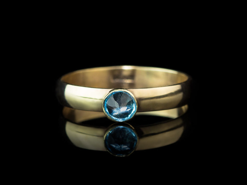 LONDON CALLING | 9ct Goldring mit London Blue Topas (verkauft)