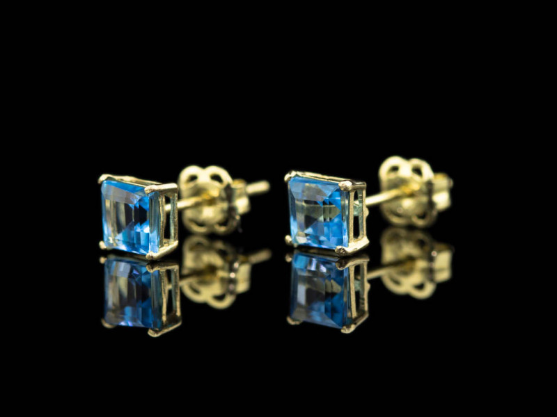 PRINCESS SWISS BLUE TOPAZ | Ear studs set in 9 K Gold (Made to order) PRINCESS SWISS BLUE TOPAZ | Ear studs set in 9 K Gold (Made to order)