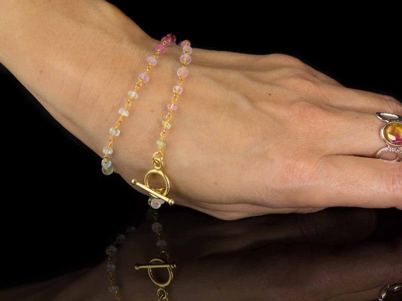 Turmalin Farben | Goldarmband oder kurze Kette in grün rosa und rot (sold out)
