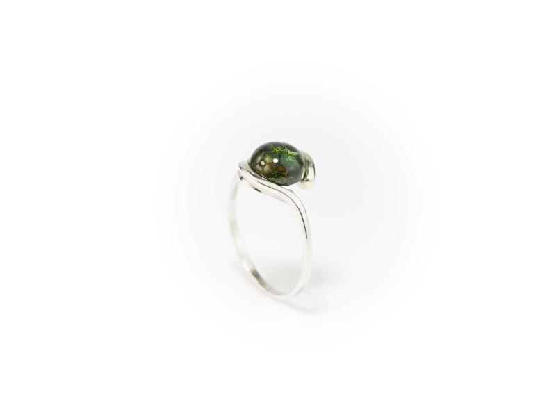 Turmalin 9ct Ring in Weißgold mit geheimnisvoll schimmerndem grünen Cabochon (verkauft als Verlobungsring)