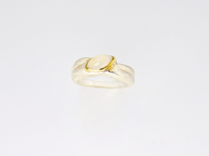 Moonstone Eye - Sterling Silver ring with gold applications (ausverkauft)