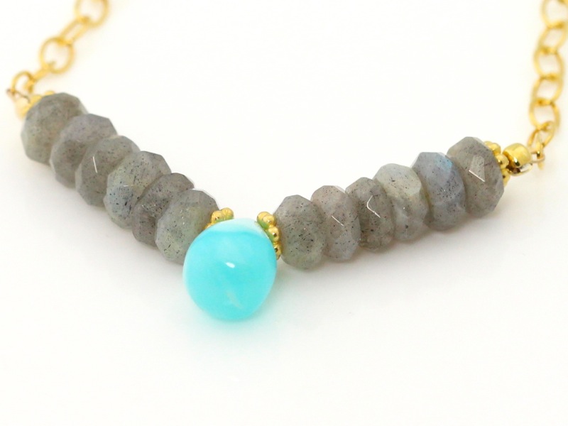 Blue Peruvian Opal Labradorite Gold vermeil necklace (ausverkauft)