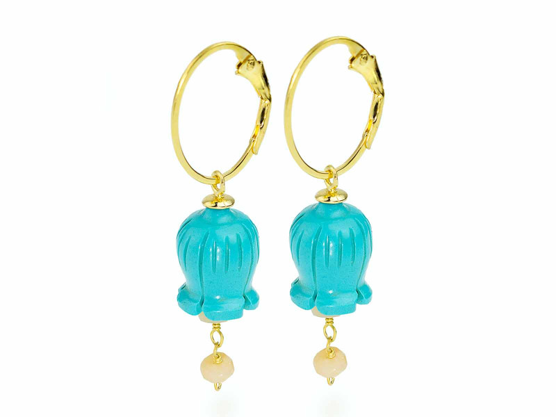 Goldene Ohrringe mit glockenförmigem Türkis und Peruanischem Opal (ausverkauft)